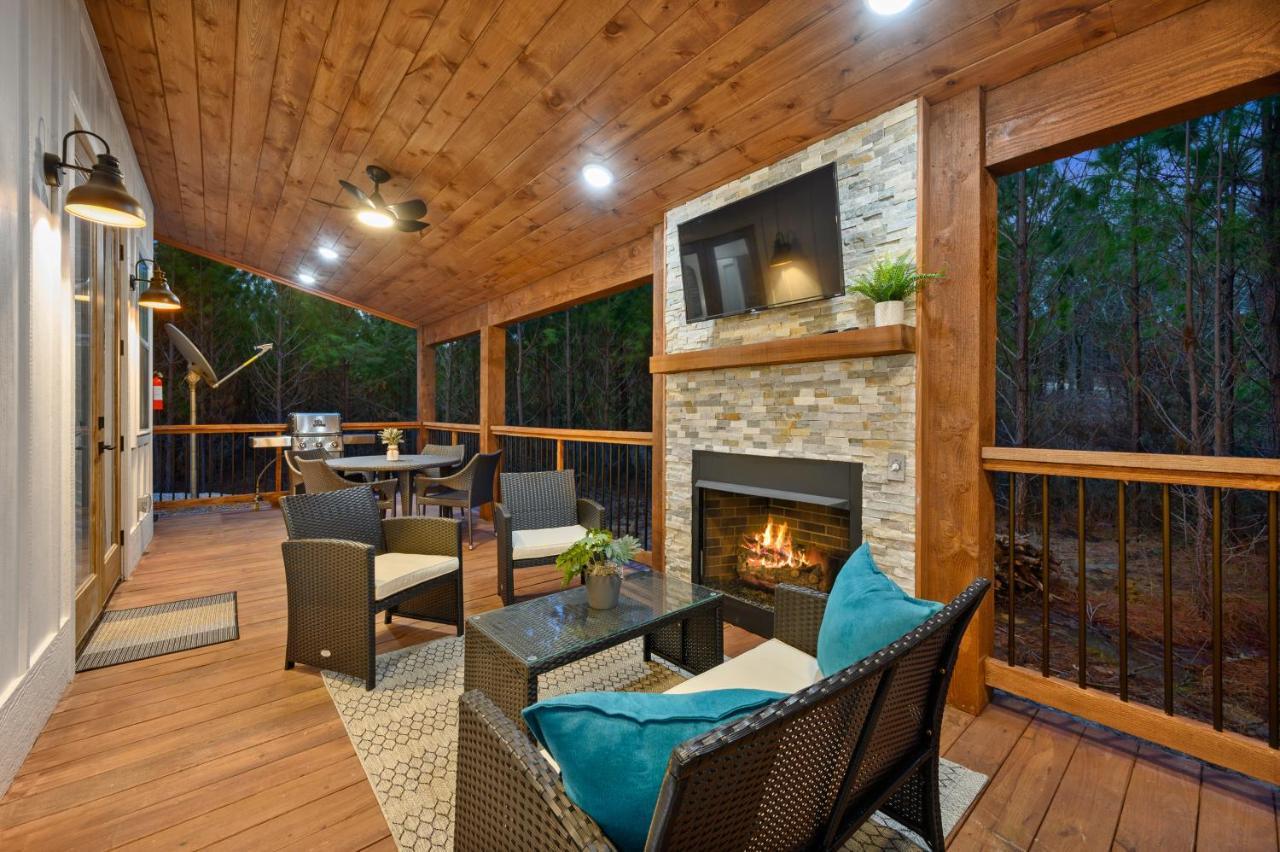 Bella Luna Cabin - Cozy Farmhouse Cabin, Private Deck, Swing Set, Fire Pit, Hot Tub Villa Broken Bow Ngoại thất bức ảnh
